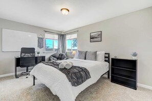 3 室のベッドルーム、アイロン / アイロン台、旅行用ベビーベッド、WiFi