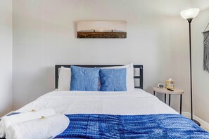 3 habitaciones, tabla de planchar con plancha, cuna de viaje y wifi 