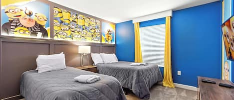 4 chambres, fer et planche à repasser, lit de bébé portatif, Wi-Fi