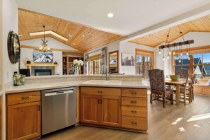 Fridge, microwave, oven, stovetop - Walk to Downtown with Pool, Hot Tub + more access (Sisters)