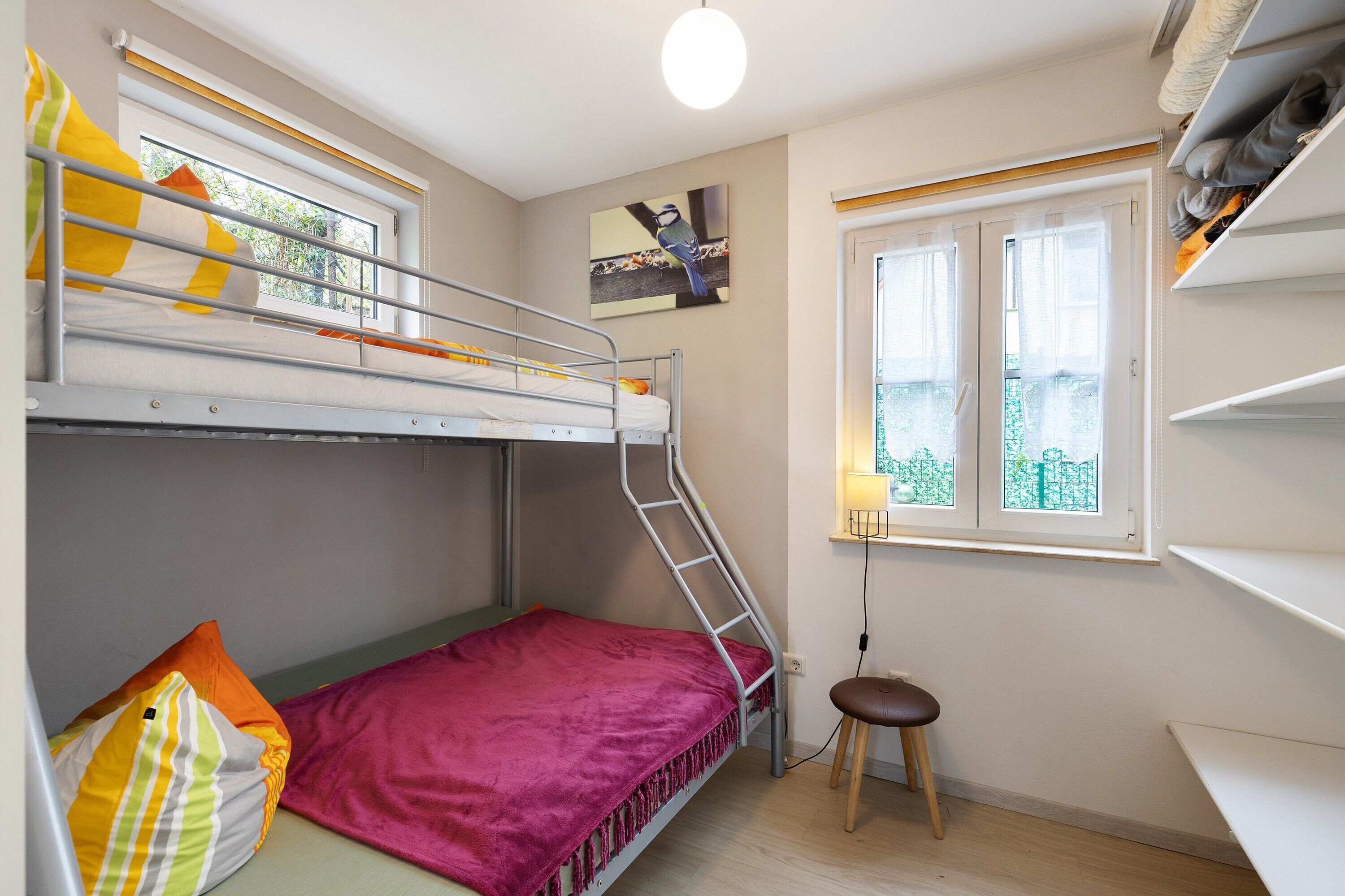 1 makuuhuone, silitysrauta/-lauta, vuodevaatteet