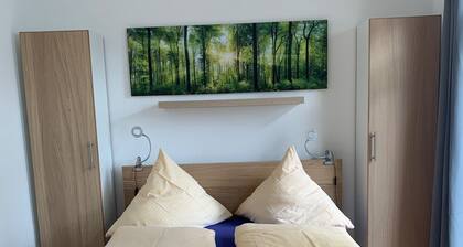 Apartment 'Am Schloss Charlottenburg' with Balcony and Wi-Fi