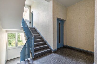Apartment 'Am Schloss Charlottenburg' with Balcony and Wi-Fi