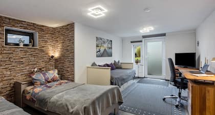 Ferienwohnung 'Fewo Am Wiesbachtal' mit Privatem Garten und Wi-Fi