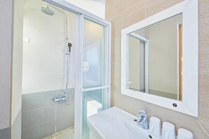 Slippers - Ocean  Mambo  Homestay (Hualien City)
