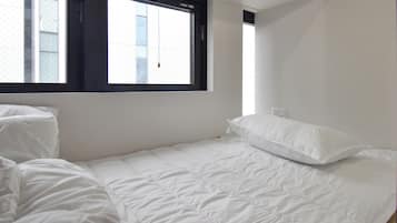 In-room safe, free WiFi, bed sheets