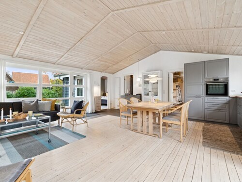 "Skyler" - 250m from the sea by Interhome