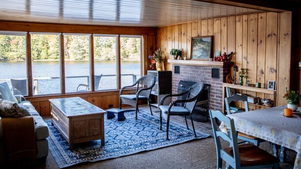 Smart TV - The Lake House by Sea Maine (Boothbay)