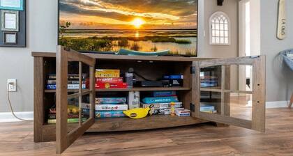Modern 2BR Condo with Deck Short Walk to Beach!