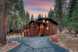 Exterior - Northstar Hideaway by AvantStay | 5mins to Skiing! (Truckee)