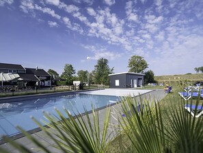 Pool - Stunning private villa for 4 guests with WIFI, A/C, pool, TV and terrace (Tholen)