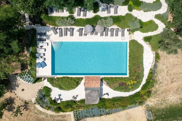 A heated pool - Nice apartment with WIFI, A/C, pool, TV, veranda and panoramic view, close to San Gimignano (Montaione)