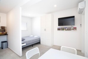 Executive Apartment, 1 Large Single Bed, Refrigerator & Microwave (Koper - Casa Limoncino Studio) | Living area - Casa Limoncino Koper (Koper)