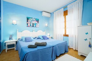 4 bedrooms, iron/ironing board - Mirall - House In Xàbia/jávea. Free Wifi (Xabia, Alicante)