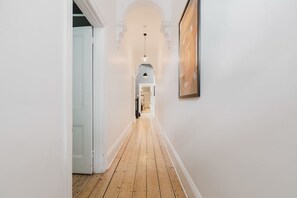 Hus | 4 soverom og internett