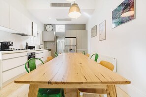 4 bedrooms, Internet - 135barkly in Mornington (Mornington)