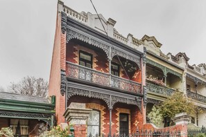 4 bedrooms, Internet - 135barkly in Mornington (Mornington)