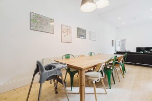 Hus | 4 soverom og internett