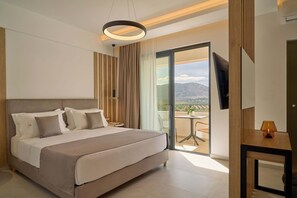 7 chambres, coffres-forts dans les chambres, bureau