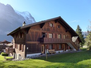 Esterni
