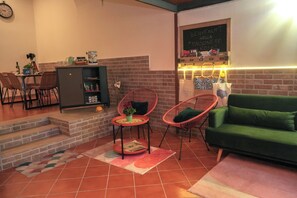 Interior - "Maisonette Rosy" historic house view Naples   (Napoli)