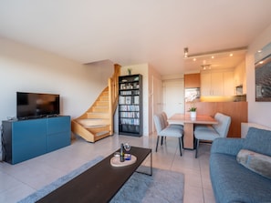 TV - Marebelle with seaview by Interhome (Bredene)