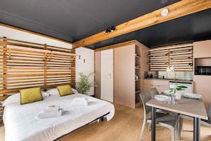 Soundproofing, free WiFi, bed sheets - Glamping Degli Ulivi  (Framura)