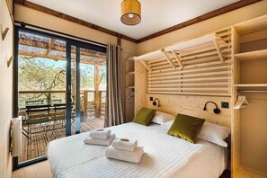 Chalet 3 Camere Da Letto | Système d’insonorisation, accès au Wi-Fi (inclus), literie fournie