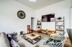 獨棟房屋, 吸煙房 | 2 間臥室、網路服務