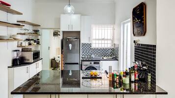 House, Smoking | 2 bedrooms, Internet