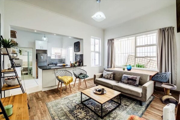 獨棟房屋, 吸煙房 | 2 間臥室、網路服務