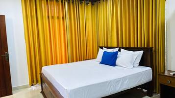 5 makuuhuonetta, silitysrauta/-lauta, Wi-Fi, vuodevaatteet