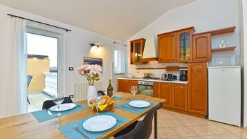 Apartment, Balcony | Living area