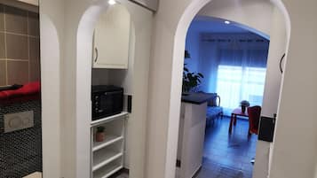 Interni