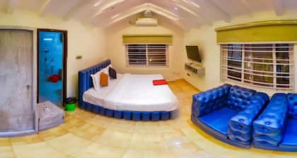 Tectona Treetop Mansion