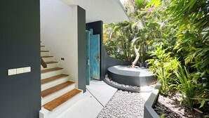 Ngoại thất