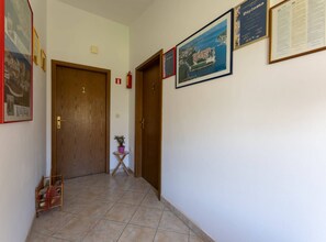 Apartment (Two Bedroom Apartment with Terrace) | Lobby