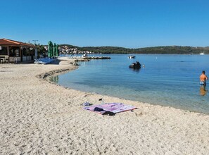 Hus (Two Bedroom Holiday Home) | Strand | Nära stranden