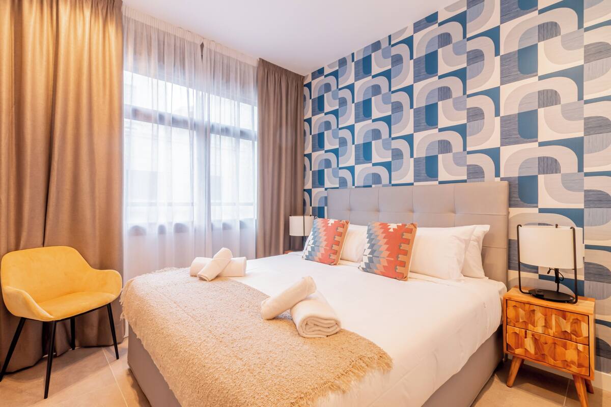 Căn hộ dành cho gia đình | Chăn bông, nệm Select Comfort, két bảo mật tại phòng, màn/rèm cản sáng 