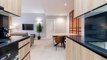 Superior Apartment | Private kitchen | Full-sized fridge, microwave, oven, stovetop