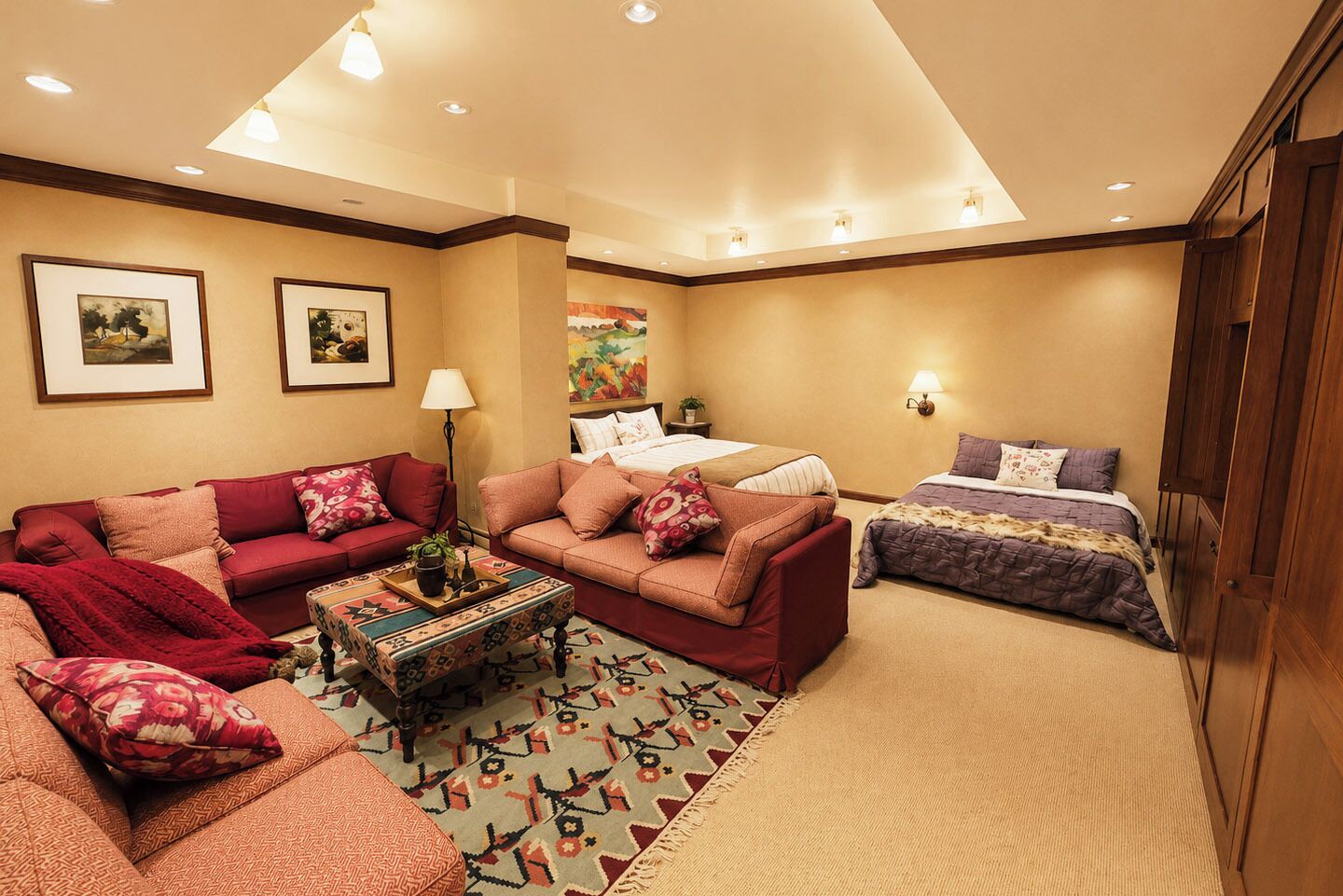 4 bedrooms, WiFi (free), bed sheets
