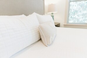 3 室のベッドルーム、アイロン / アイロン台、旅行用ベビーベッド、WiFi (無料)