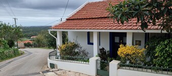 Casa da Ti Alzira - a refuge at the foot of the mountain with a touch of tradition