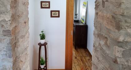 Casa da Ti Alzira - a refuge at the foot of the mountain with a touch of tradition