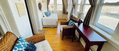 3 habitaciones, tabla de planchar con plancha y wifi gratis