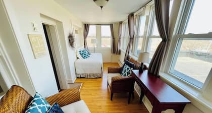 The Vintage Inn - Hidden Gem!