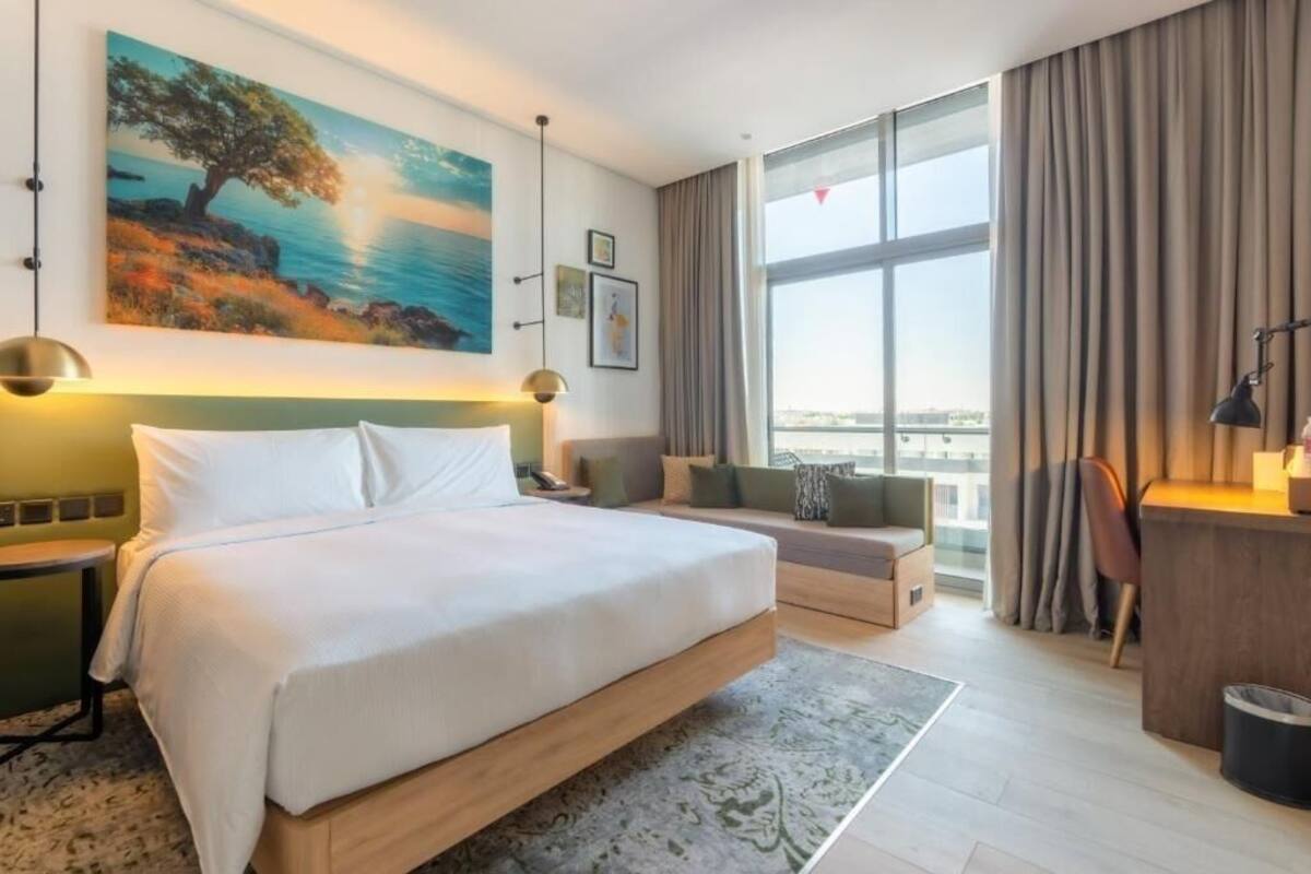 Minibar, in-room safe, desk, blackout drapes