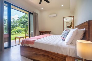 4 bedrooms, desk, iron/ironing board, travel cot