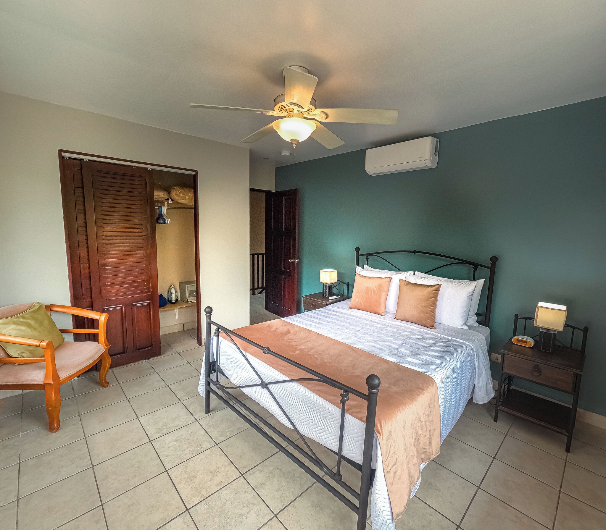 Iron/ironing board, travel crib, free WiFi, bed sheets