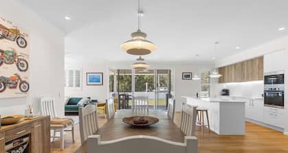 Welcome to "The White House"